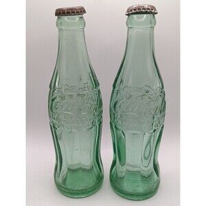 2) Coca Cola Vintage Soda Bottles Green Glass Easton MD & Havre De Grace USA Cap